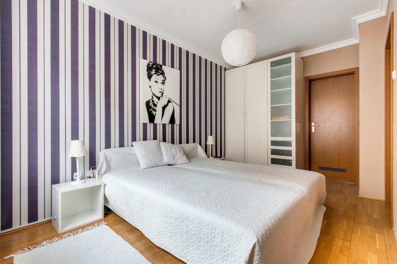 Viola - Newly Furnished With Free Garage! Appartement
