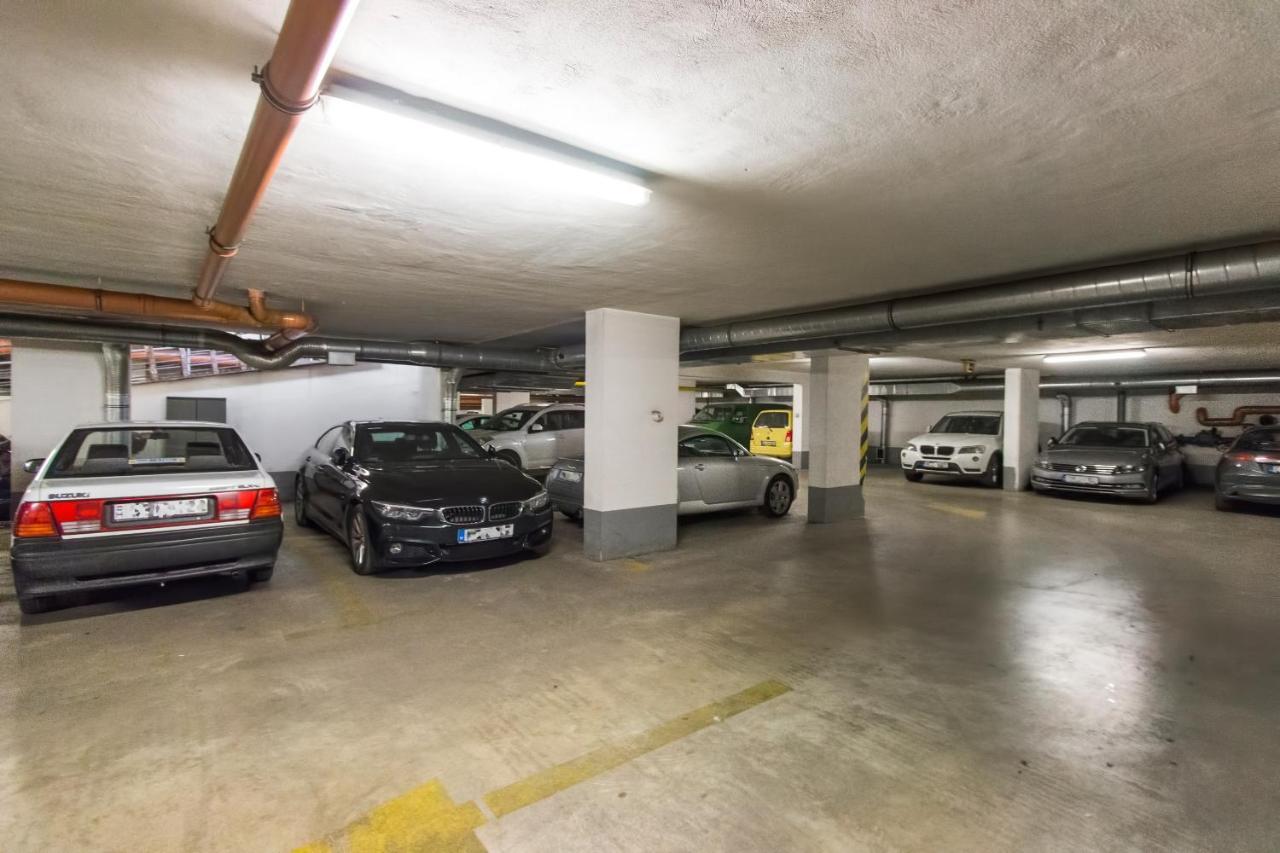 Viola - Newly Furnished With Free Garage! Boedapest