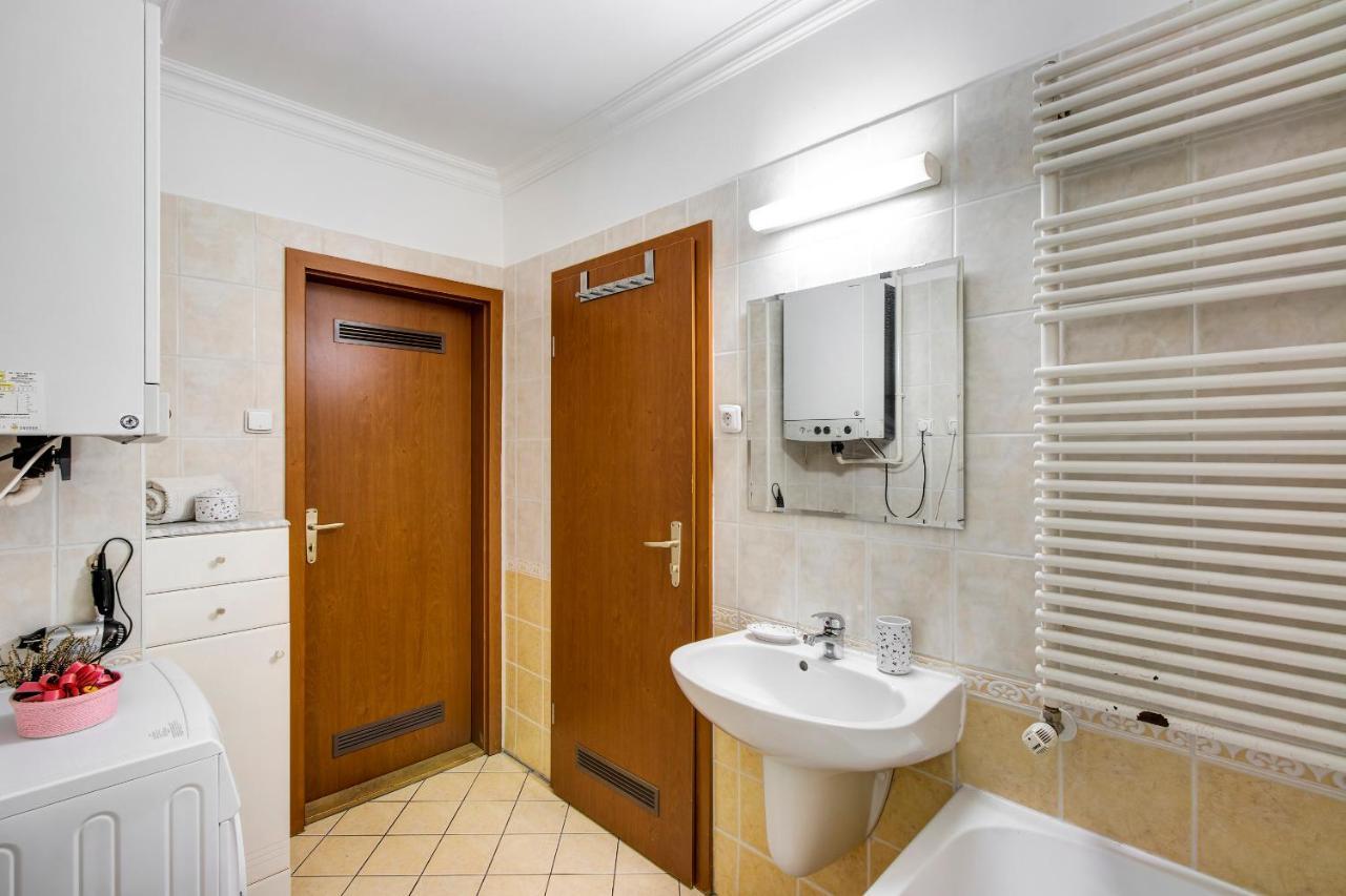Viola - Newly Furnished With Free Garage! Appartement *