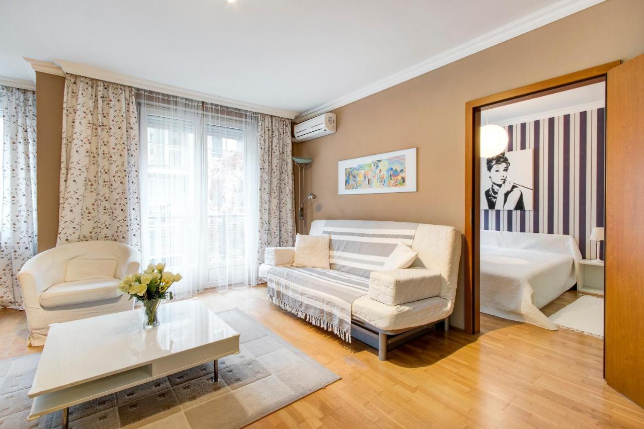 Viola - Newly Furnished With Free Garage! Appartement *